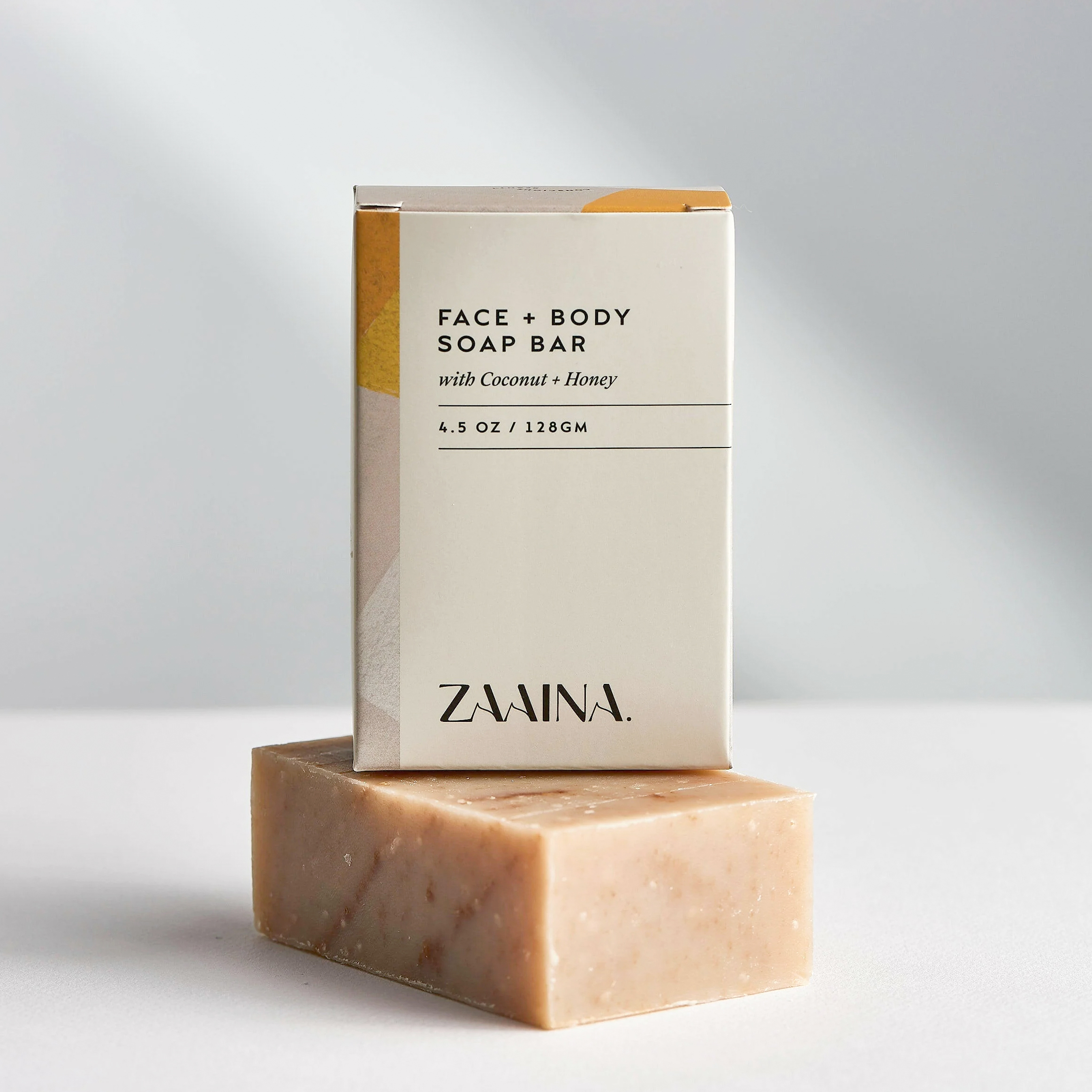 薩伊娜  椰子蜂蜜保濕手工皂4.5oz