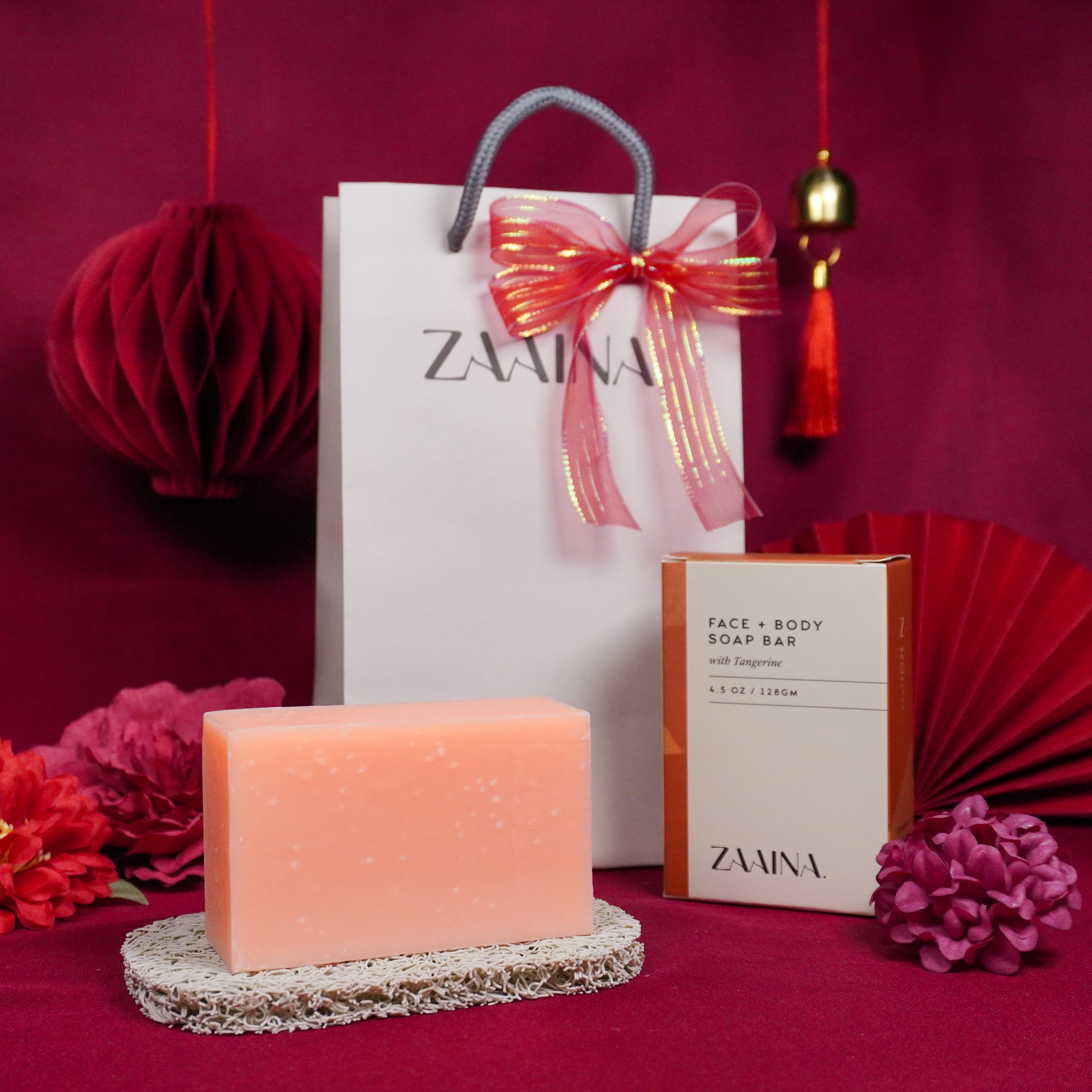 薩伊娜 保濕花香皂+99元 即贈香皂墊